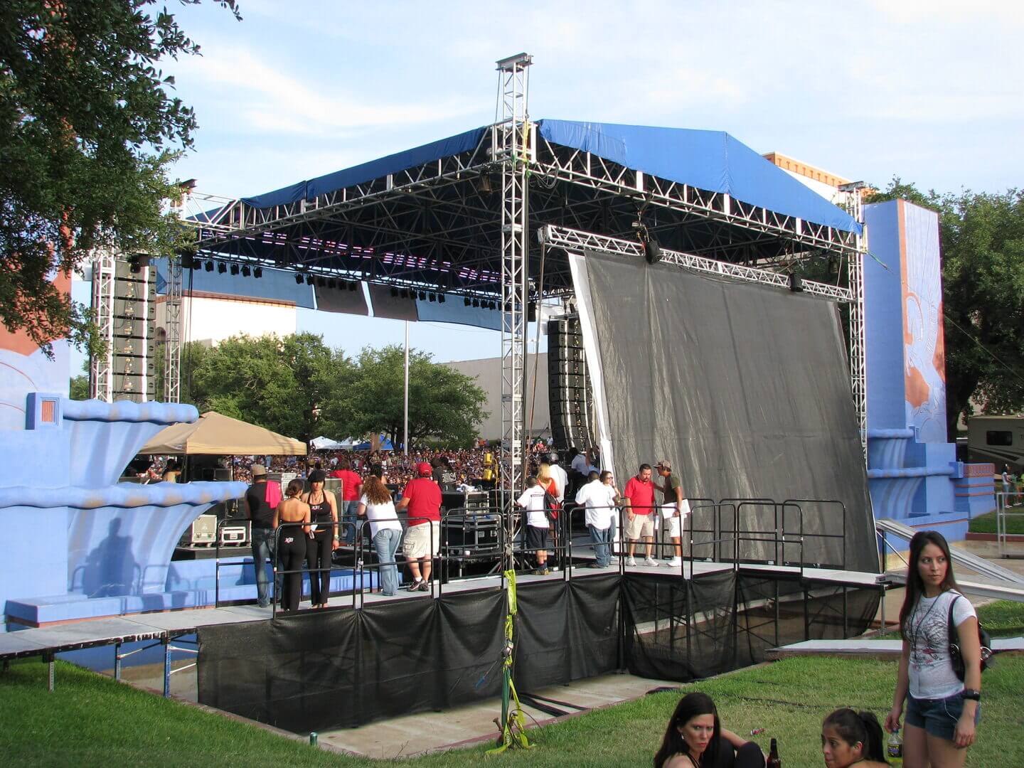 custom stage built over the fountains at Dallas fair park
